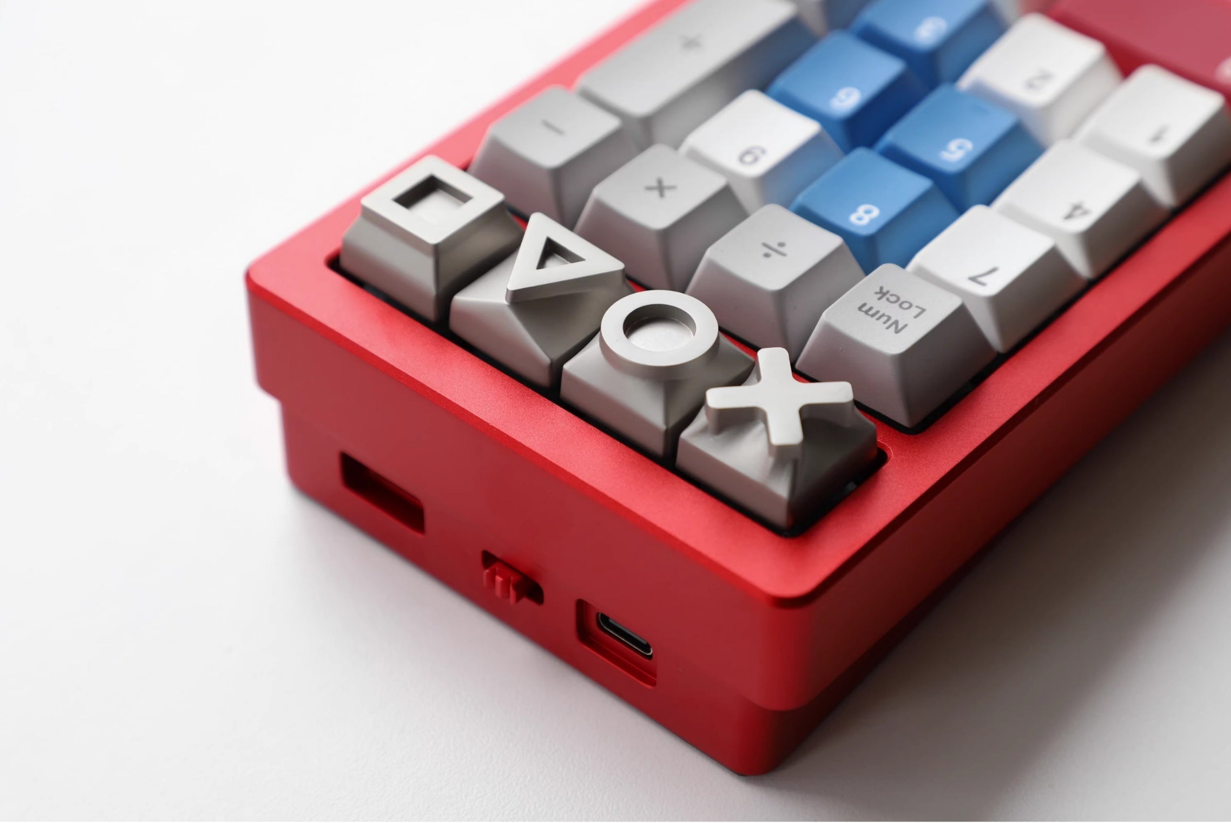 Game controller symbol metal Artisan Keycaps. Set of 4. Colorful / Gray