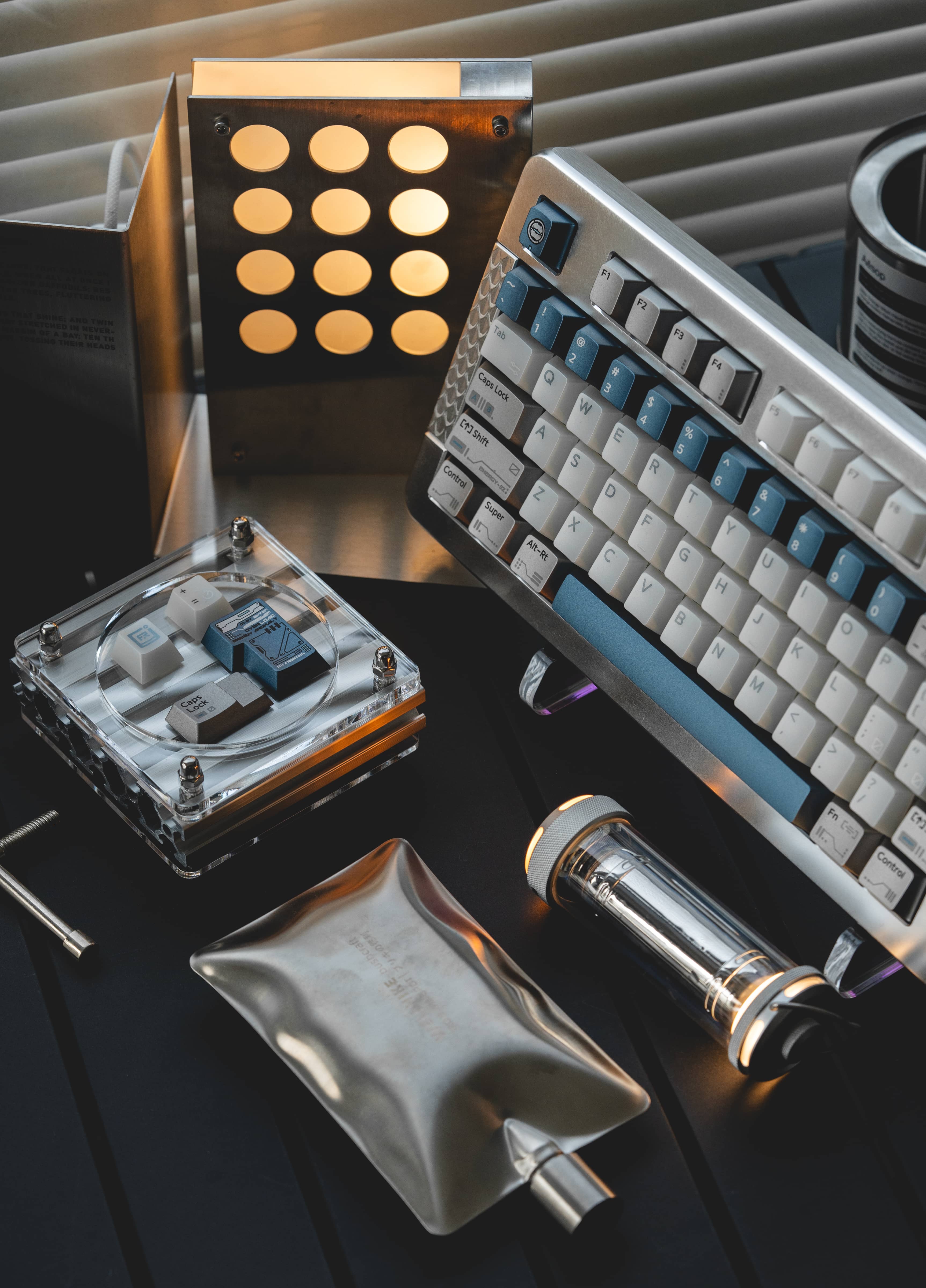 FRONTIER Overload CHERRY PROFILE PBT and PC Keycap Set