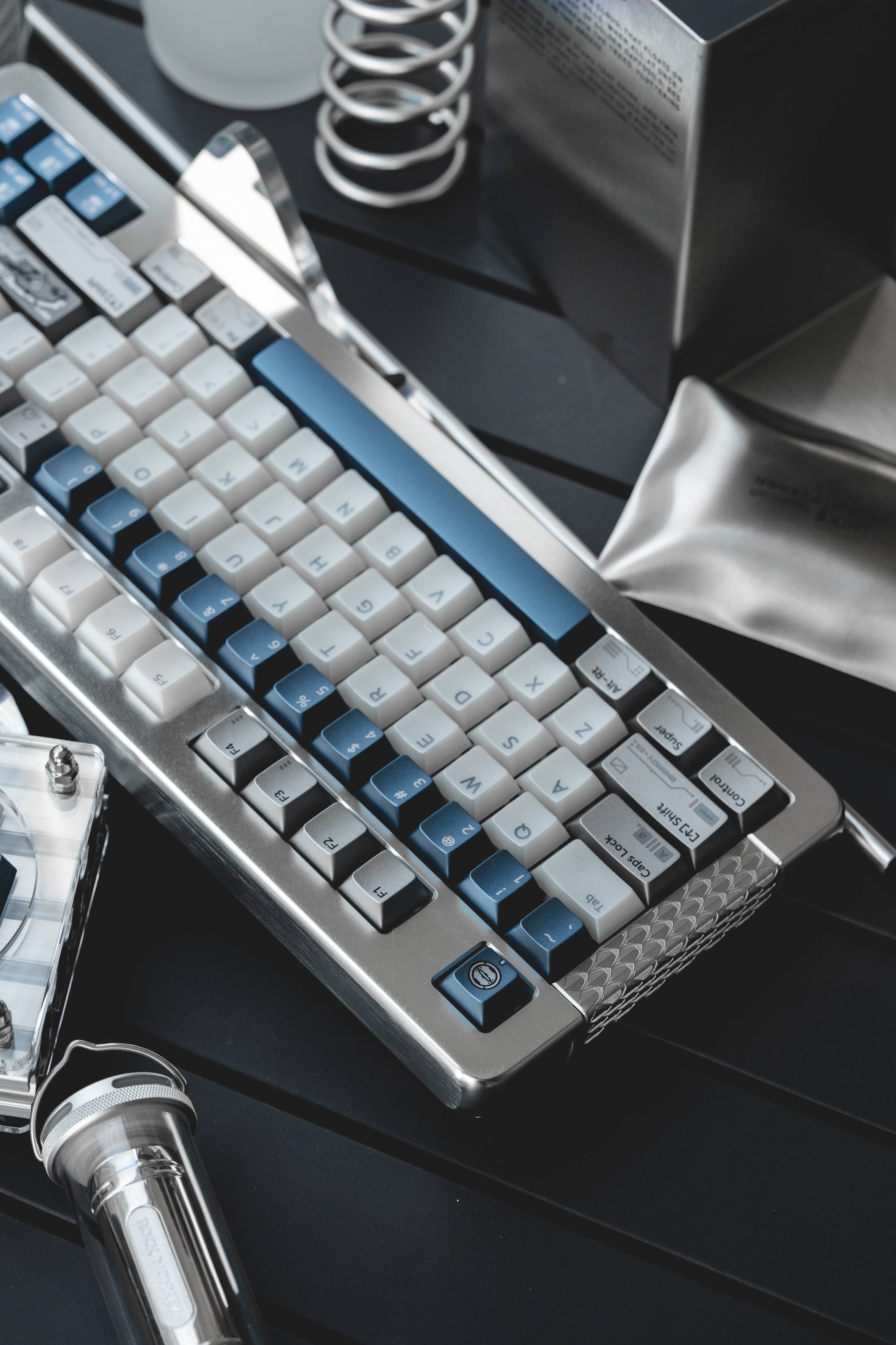 FRONTIER Overload CHERRY PROFILE PBT and PC Keycap Set