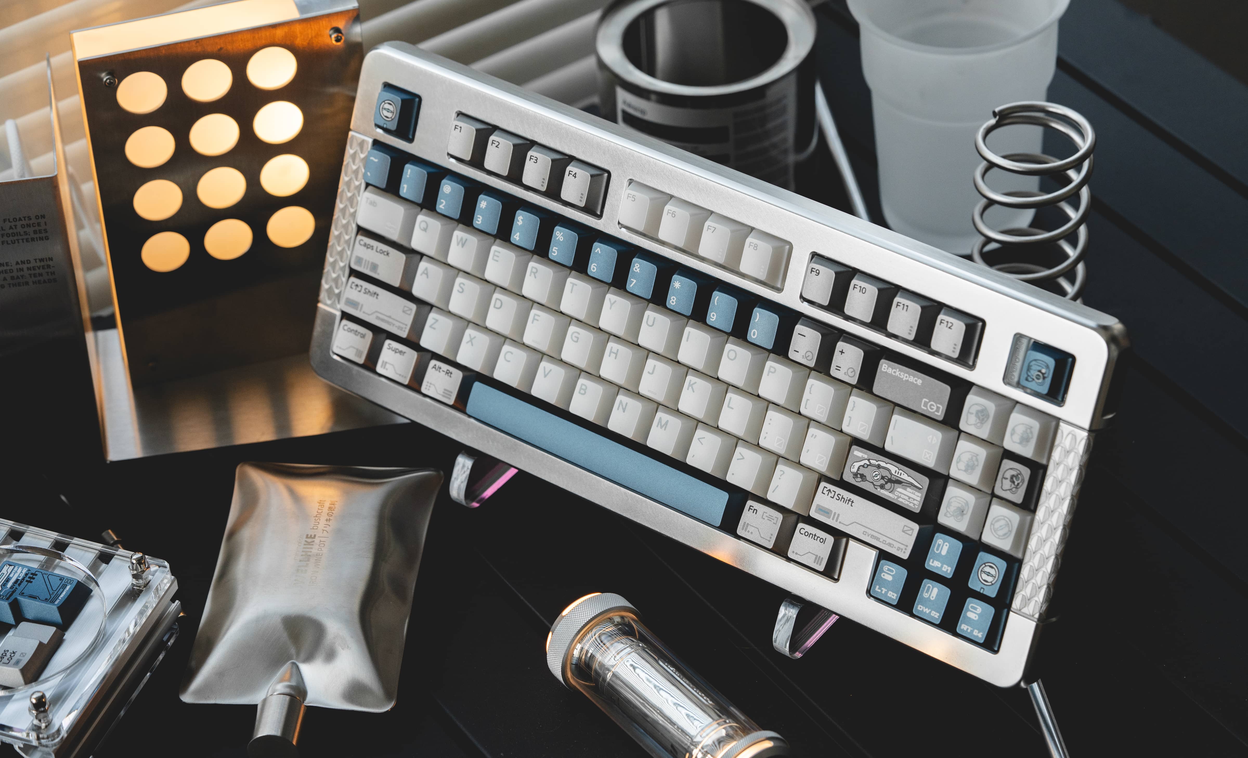 FRONTIER Overload CHERRY PROFILE PBT and PC Keycap Set