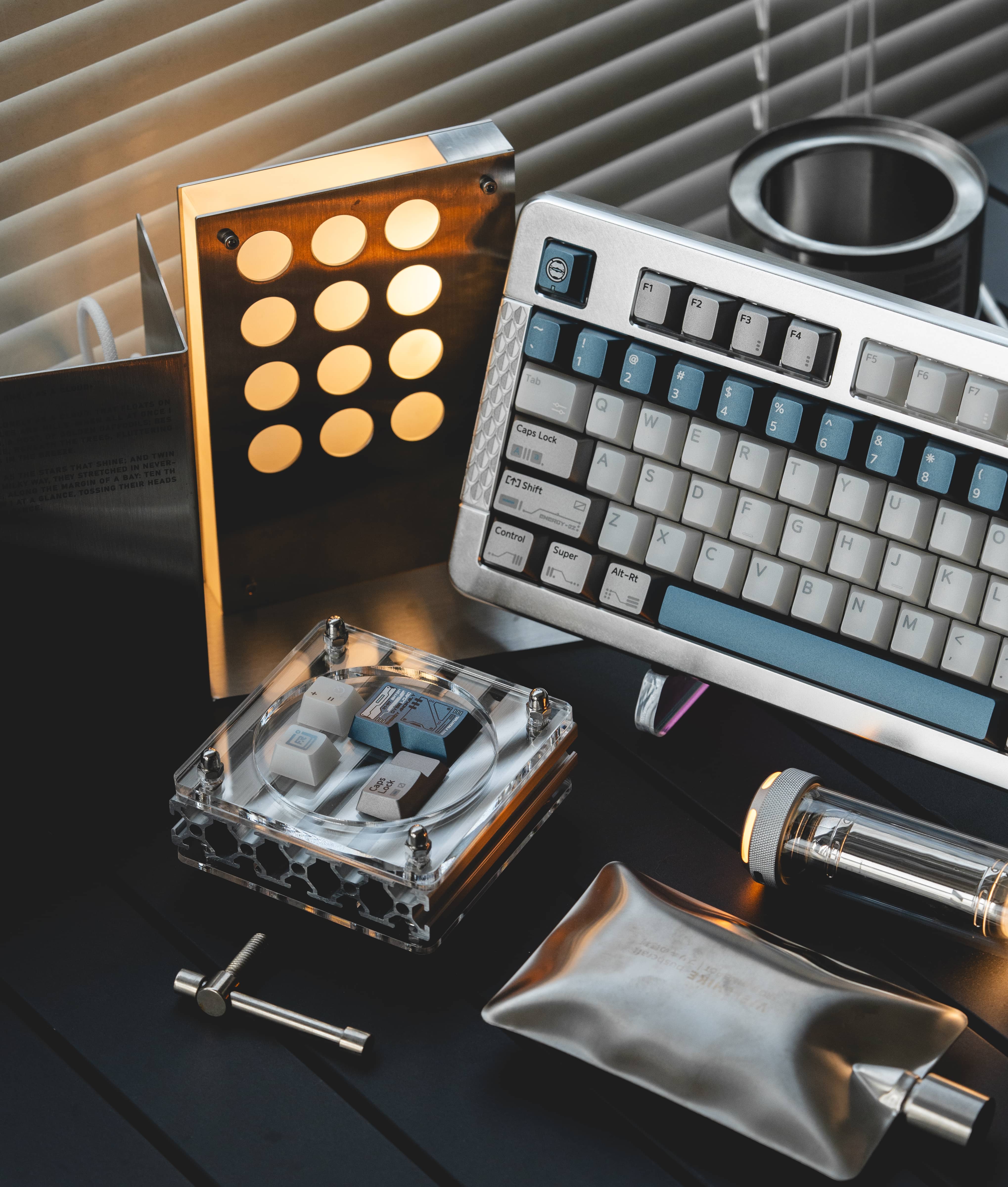 FRONTIER Overload CHERRY PROFILE PBT and PC Keycap Set