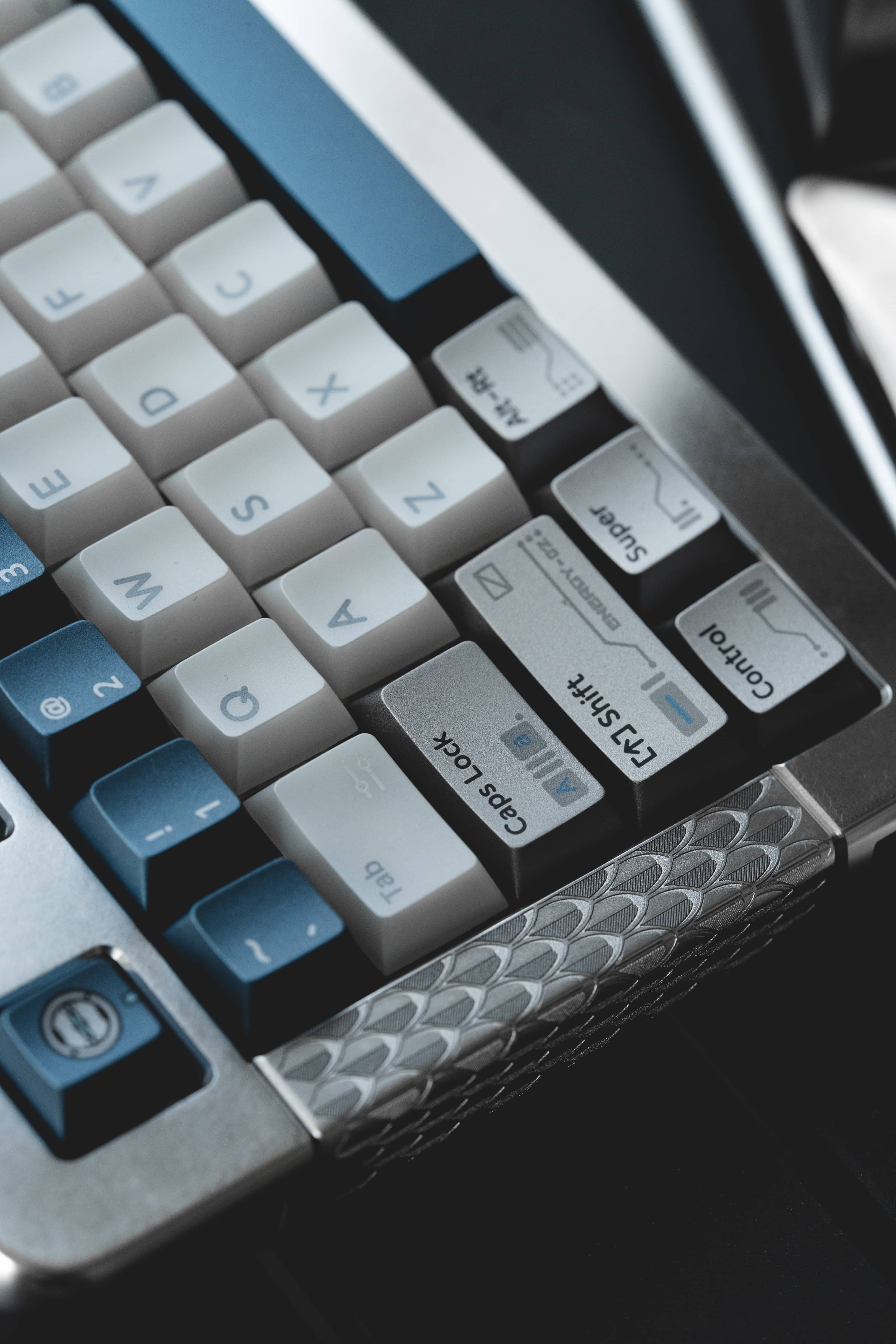 FRONTIER Overload CHERRY PROFILE PBT and PC Keycap Set